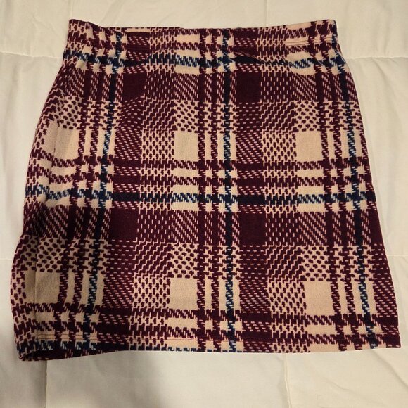 Day & Night Dresses & Skirts - Plaid skirt with elastic waist